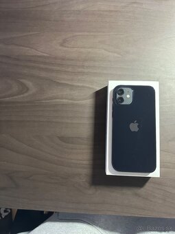 Iphone 12 + Obal - 2