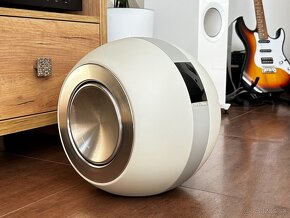 B&W PV1D Subwoofer - 2