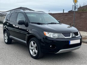 Mitsubishi Outlander 2.2 Di-D Intense+ 4WD / 7-miestne - 2