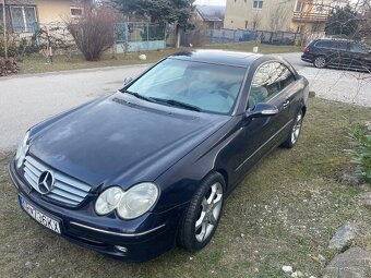 Mercedes-Benz clk 320i - 2