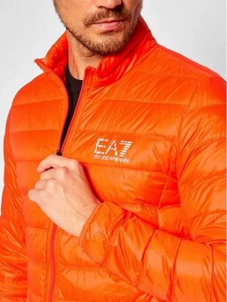 EA7 Emporio Armani páperová bunda /Oranžová. Veľkosť:L-XL. - 2