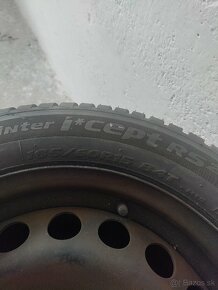 Predám zimné gumy značky Hankook icept rs2 185/60 r 15 5x100 - 2