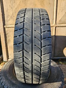 Predám 2-Zimné pneumatiky Continental Vanco 235/65 R16C - 2