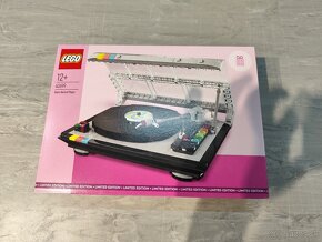 Predám Lego 40699 Retro Record Player - 2