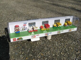 LEGO CITY a SUPER MARIO vitriny - 2