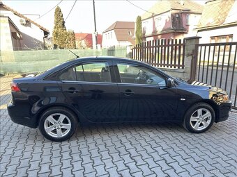 Mitsubishi Lancer 1.8 105kW 2009 73780km 1.majitel serviska - 2