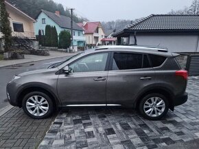 Toyota RAV4 2.0 l benzin automat 4x4 - 2