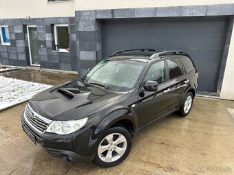 Subaru Forester 2.0-4x4-108kW-r.v 2010-222000km - 2