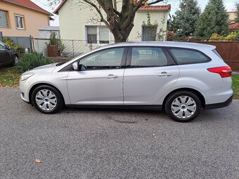 Ford Focus Kombi mk3  1.0 EcoBust nova STK-EK 176000km - 2