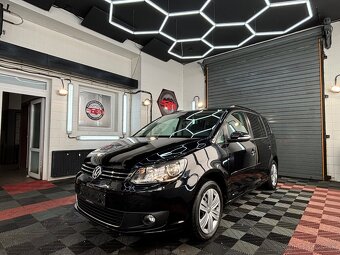 Volkswagen Touran 1.6 TDI Comfortline - 2