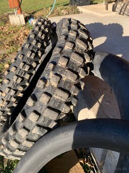 Predám enduro pneu + Michelin Mousse - 2