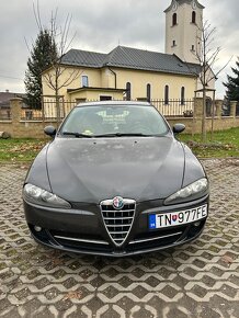 Alfa Romeo 147 JTDm - 2