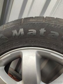 Honda 225/65 R17 - 2