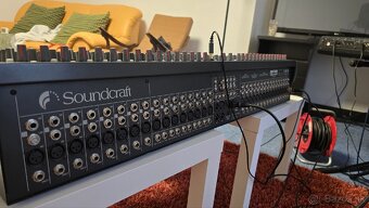 Soundcraft Spirit LX7 32 - 2