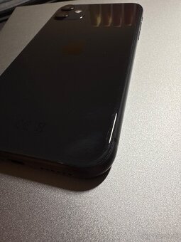 iPhone 11 64gb - 2