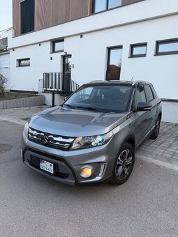 Suzuki Vitara 1.6 DDIS 88kw Navi,Panorama,Keyless,LED - 2