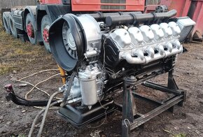 Motor Tatra 815 (12-ti válec) - 2