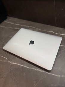 MacBook Pro 13” (2019) - 2