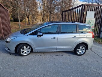 Peugeot 5008 2hdi 110kw r.v2013 sk auto 7miestny - 2