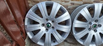 Predám Orginal SKODA FLASH elektrony 5X112 R17 Octavia2 face - 2