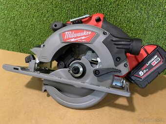 Milwaukee M18 CCS55 Okružná píla - 2