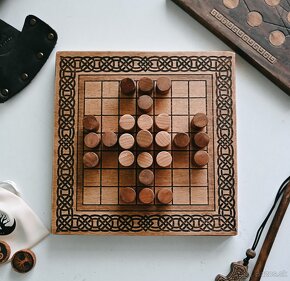 Ard-ri škótsky Hnefatafl - 2