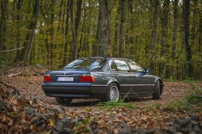 BMW 740iL E38 - 2