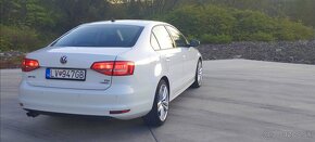 Predám Volkswagen Jetta 2.0 tdi 2014 bluemotion - 2