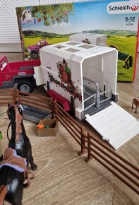 Schleich horse club- Auto s prívesom - 2