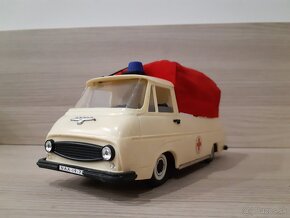 skoda 1203 kdn sanitka valnik - 2