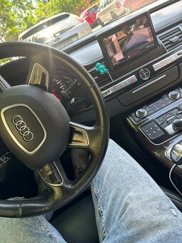 Audi A8 - 2