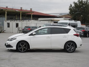 Toyota Auris 1.6 l D-4D S S Executive - 2