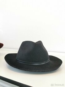 Darujem dámske klobúky - 2