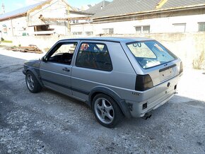 Volkswagen Golf mk2 - 2