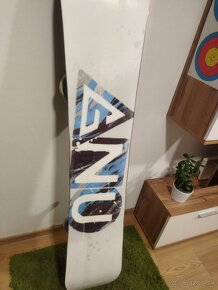 Snowboard GNU Carbon Credit Asym 156cm - 2