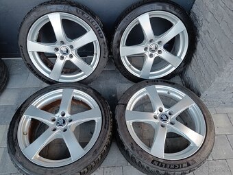 Zimná sada 18" 5x112 Škoda Octavia 225/40 R18 - 2