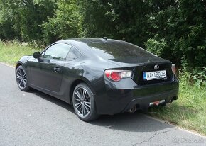 Scion FR-S, totožne ako Subaru BRZ, Toyota GT86 - 2