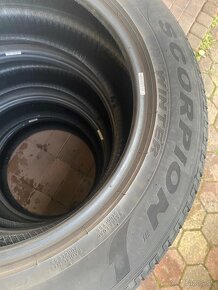 235/60 r18 pirelli - 2