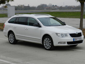 Škoda Superb Combi 2.0 TDI CR Elegance DSG, Panorama - 2