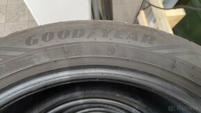 235/50 r19  GOOD YEAR - 2