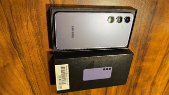 Samsung Galaxy S24 128GB Violet - 2