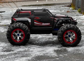 Traxxas Summit 1:8 Red 4WD TITAN 775 - 2