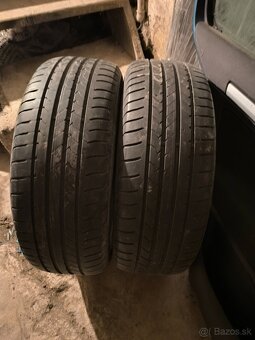 Goodyear  215/60 R16 - 2