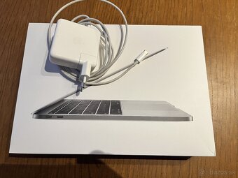 Apple MacBook Pro 2017 - 2