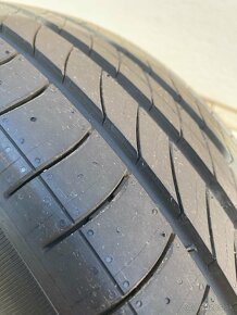 MICHELIN 205/55 R17 - letné pneu - 2