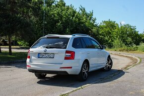 Škoda Octavia Combi 2.0 TDI Elegance - 2