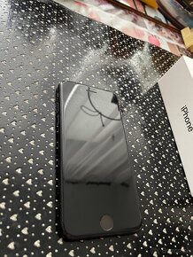 Iphone SE 2020 64GB čierny - 2