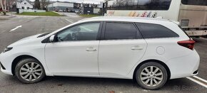 Toyota Auris Touring Sports 1.6 l Valvematic Active Trend - 2