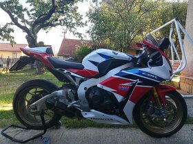 HONDA CBR 1000 RR SP - 2