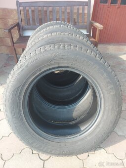 Predám pneumatiky Goodyear EfficientGrip SUV 245/65 R17 - 2